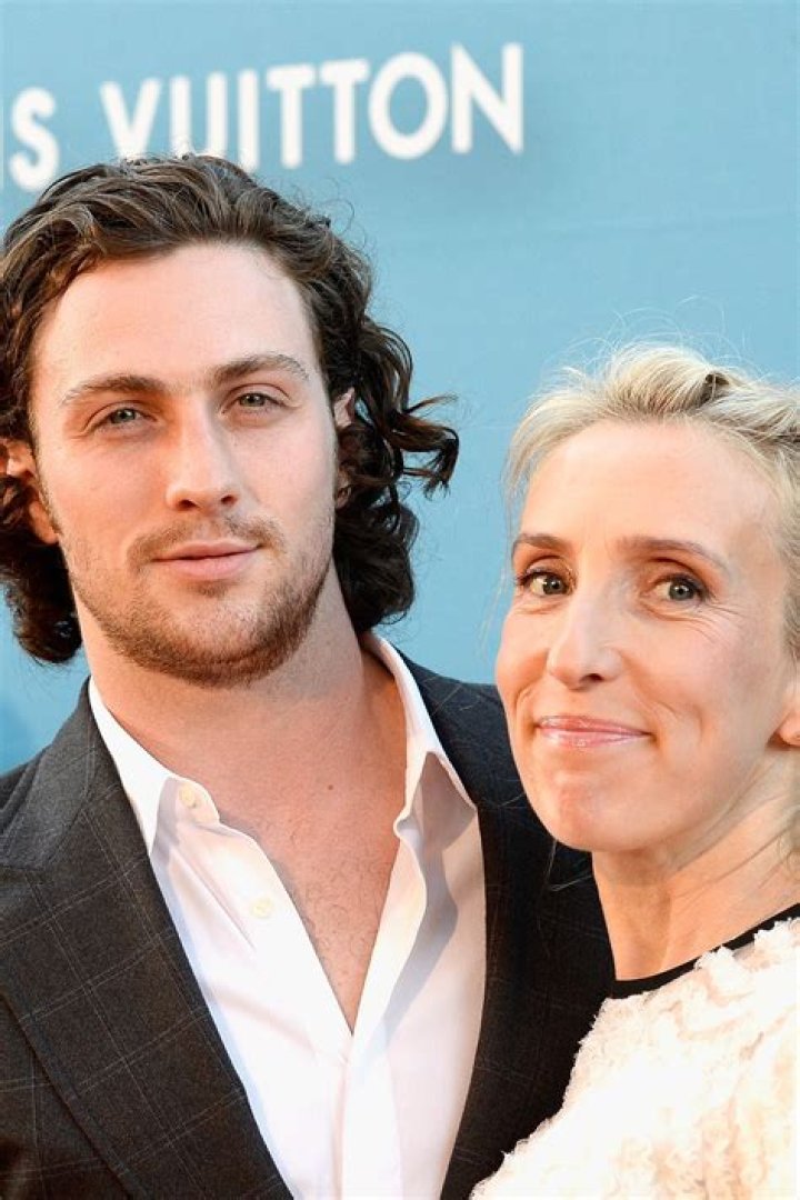 Aaron Taylor-Johnson biografía, edad, altura, esposo, net worth, familia