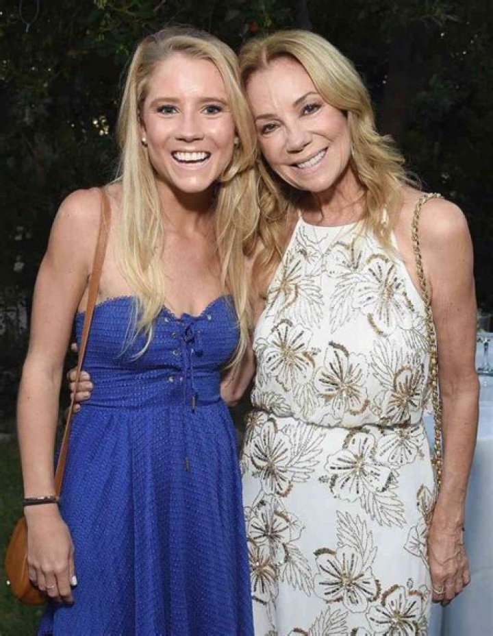Cassidy Gifford Biography, Age, Height, Husband, Net Worth, Family