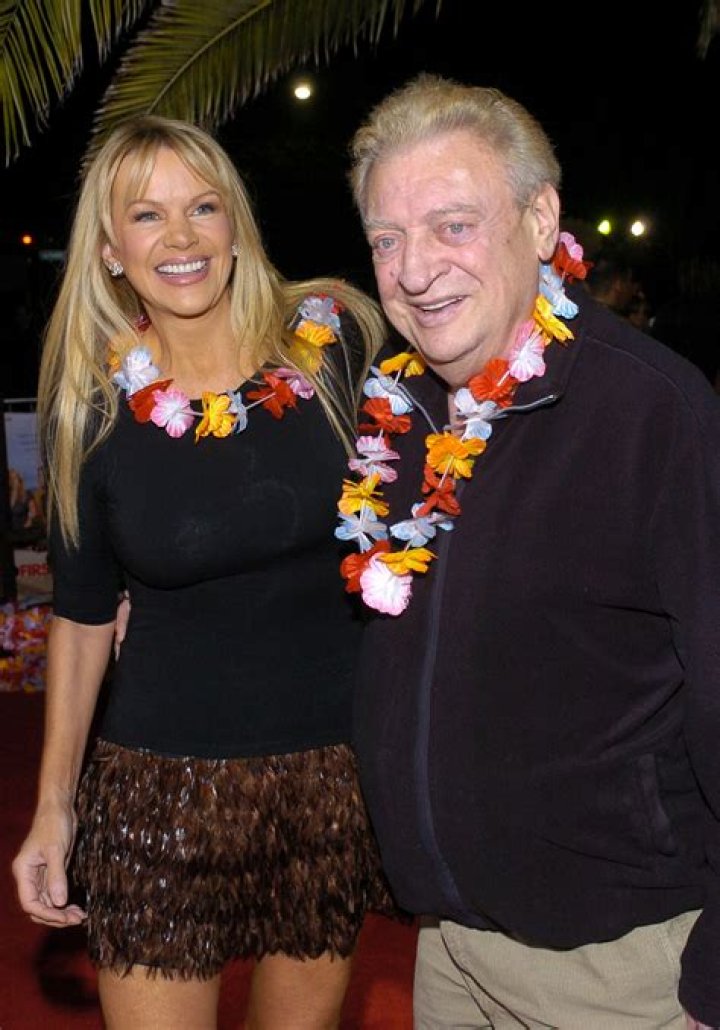 Rodney Dangerfield Biography, Age, Height, Wife, Net Worth, Family