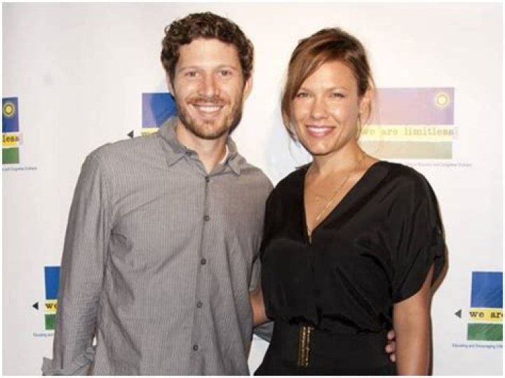 Zach Gilford Biography, Age, Height, Wife, Net Worth, Family